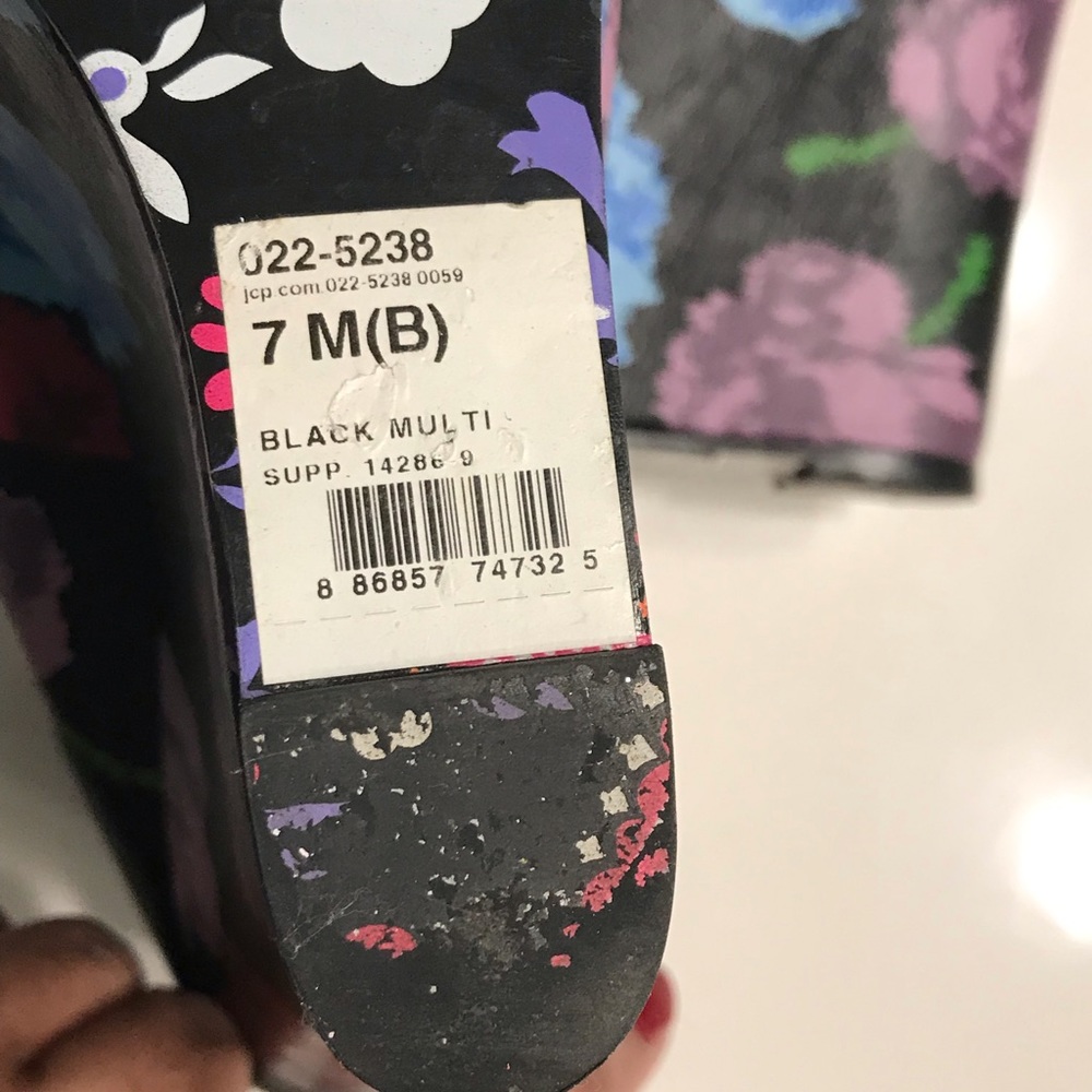 Betseyville shoes - Picture 3 of 4